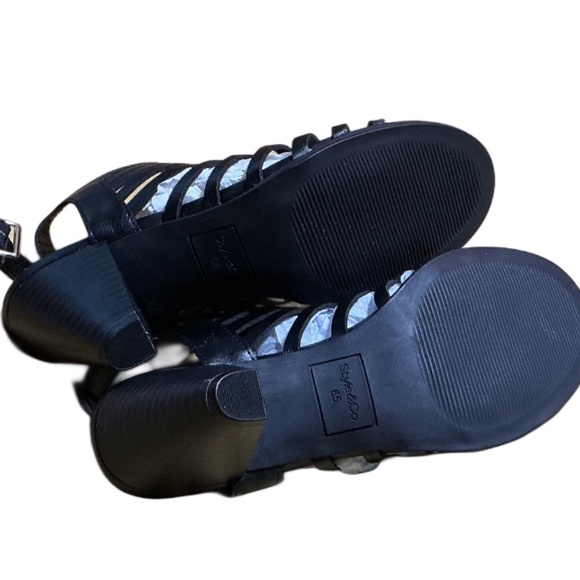 Style & Co. Black Strappy Low Heels, Sexy, Open-Toe, Size 6.5, New - Picture 9 of 9